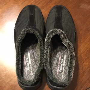Skechers slide on shoes size 9